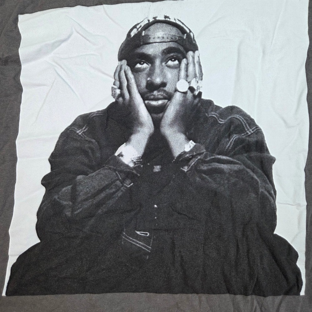 2Pac Graphic T-Shirt Mens M Portrait Music Rap Tee Short Sleeve Charcoal Gray M